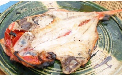 超ひものセット【惣菜 魚 干物 ひもの お取り寄せ 御中元 お中元 お歳暮 父の日 母の日 贈り物 家庭用 自宅用 贈答品 贈答用 ギフト 定番 朝食 朝ごはん あじ いぼ鯛 かます かれい ホッケ いか 金目鯛 さば 神奈川県 小田原市 】 142069_AC002