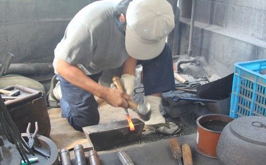 ケヤキ　10寸仁取盆【仁取盆 ケヤキ材 φ約29.5cm×2cm 手作り 工芸品 ワンプレート 国産天然木 おしゃれ プレゼント 記念 お祝い 神奈川県 小田原市 】 142069_AR017