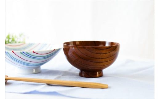 小田原漆椀ケヤキ 中　【お椀 食器 木 雑貨 汁椀 小田原漆器 プレゼント おしゃれ 日本製 神奈川県小田原市 】 142069_AR043