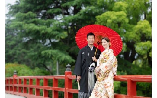 小田原城フォトウェディング（60分撮影・衣装・美容・写真データ付き）【小田原 出張撮影 60分 撮影データ 写真データ 写真 カメラマン 同行撮影 時間内撮影し放題　小田原城 結婚 結婚写真 神奈川県 小田原市 】 142069_CK009