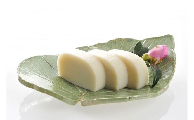 特上 小田原蒲鉾詰合 宝船と、いか塩辛3本箱入セット【惣菜 イカ塩辛 かまぼこ 地元特産品 小田原特産品 伝統技法 板付き蒸しかまぼこ だてまき 錦玉子 なるとまき 神奈川県 小田原市 】 142069_CN007