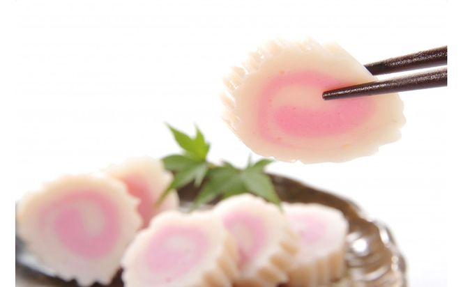 特上 小田原蒲鉾詰合 宝船と、いか塩辛3本箱入セット【惣菜 イカ塩辛 かまぼこ 地元特産品 小田原特産品 伝統技法 板付き蒸しかまぼこ だてまき 錦玉子 なるとまき 神奈川県 小田原市 】 142069_CN007