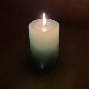 グラデーション円柱キャンドル【防災 停電 キャンプ 癒し アウトドア おしゃれ シンプル ろうそく ロウソク ローソク 仏壇 リラックス 北欧 ナチュラル インテリア雑貨 日用品雑貨 生活雑貨 神奈川県 小田原市 】 142069_CX002