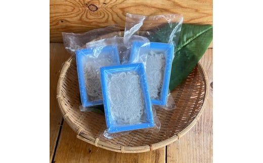 超鮮度！朝どれ 生しらす 小 3パック【凍眠凍結使用】【 惣菜 お刺身 生食 日本酒 焼酎 お取り寄せ 希少部位 御中元 お中元 お歳暮 父の日 母の日 贈り物 】【家庭用 自宅用 贈答品 贈答用 ギフト 神奈川県 小田原市 】 142069_DQ004