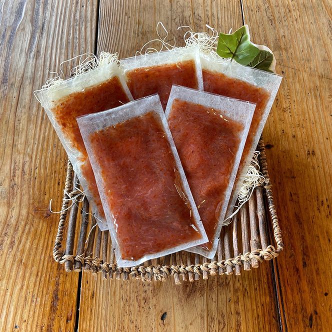 梅水晶 食べきり小パック 2枚【梅干し 魚介 海鮮 サメ軟骨 とびっこ お取り寄せ 御中元 お中元 お歳暮 父の日 母の日 贈り物 日本酒 焼酎】【ふるさと納税】【神奈川県小田原市】 142069_DQ054