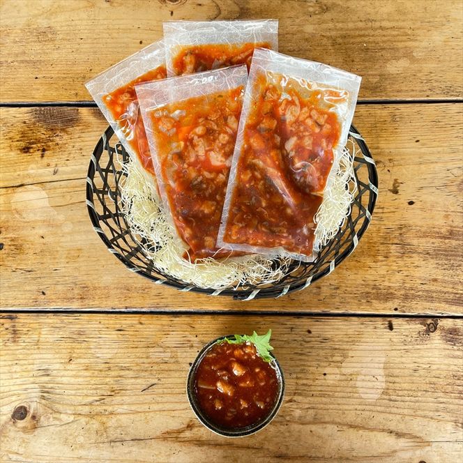 たこ七味 4パック【たこ 珍味 おつまみ キムチ 惣菜 海鮮 いかの塩辛 珍味 お取り寄せ 御中元 お中元 お歳暮 父の日 母の日 贈り物 日本酒 焼酎】【神奈川県小田原市早川】 142069_DQ081