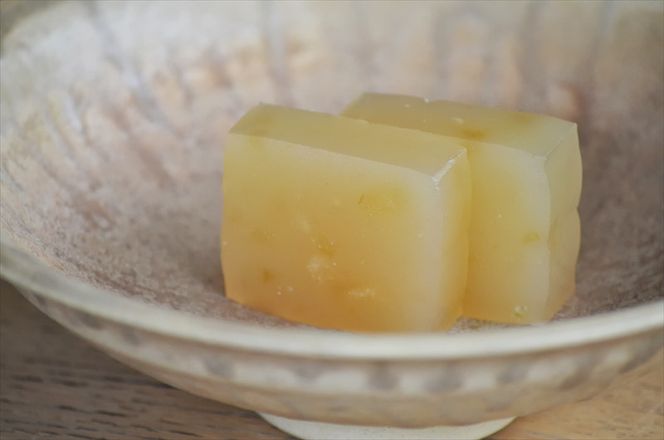 小田原老舗和菓子店の手づくり片浦レモンの生ようかん【和菓子店 手作りようかん 片浦レモンの生ようかん  職人の手作り 神奈川県指定銘菓 レモン 和スイーツ   神奈川県 小田原市 】 142069_FB001