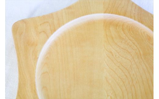 メープルリーフプレート　木　雑貨　プレゼント　祝い　おしゃれ【 食器 神奈川県 小田原市 】 142069_GE023