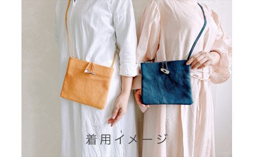 鹿の角ボタンのウォーカーズサコッシュ(イエロー)【 神奈川県 小田原市 】 142069_GN010VC01