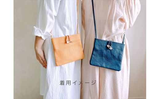 鹿の角ボタンのウォーカーズサコッシュ(ブルー)【 神奈川県 小田原市 】 142069_GN010VC02