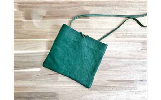 鹿の角ボタンのウォーカーズサコッシュ(グリーン)【 神奈川県 小田原市 】 142069_GN010VC05