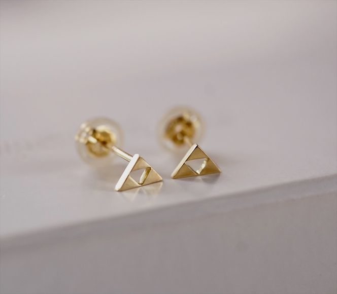 小田原北條　三つ鱗ピアス（スタッド小ペア）【 ジュエリー アクセサリー 神奈川県 小田原市 】 142069_GW002