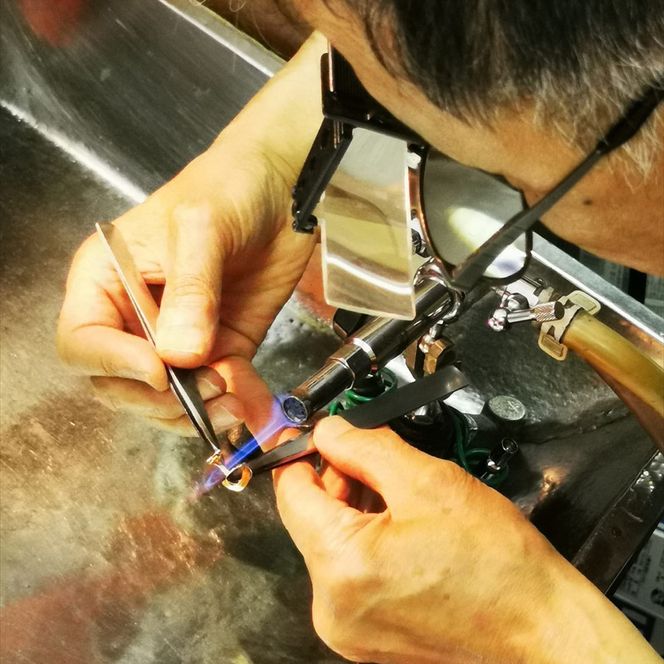 小田原北條　三つ鱗ピアス（スタッド小ペア）【 ジュエリー アクセサリー 神奈川県 小田原市 】 142069_GW002