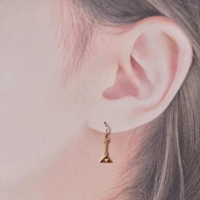 小田原北條　三つ鱗ピアス（フック小ペア）【 ジュエリー アクセサリー 神奈川県 小田原市 】 142069_GW003