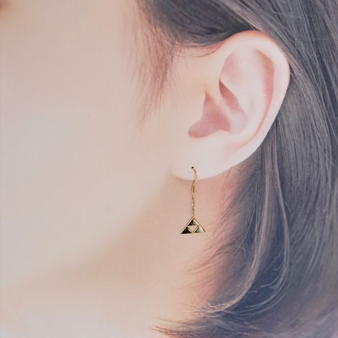 小田原北條　三つ鱗ピアス（フック大ペア）【 ジュエリー アクセサリー 神奈川県 小田原市 】 142069_GW004