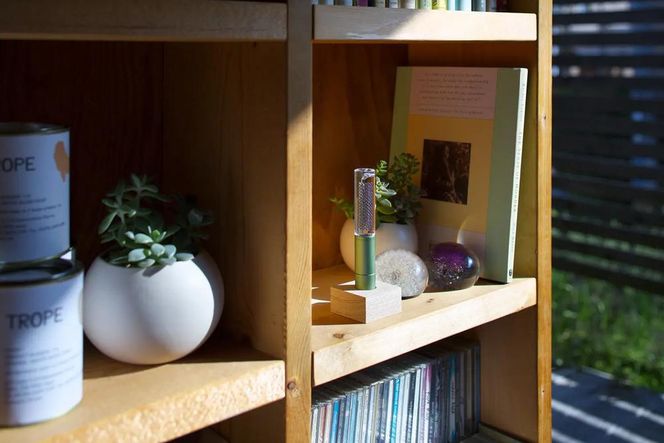 【世界初の全方位受光ソーラー】スフェラースティック 4色セット（ソーラーLEDペンライト）［ 京都 世界初 太陽電池 スフェラ―パワー ランプ アウトドア キャンプ LEDライト LED 災害用 電気 間接照明 照明 ふるさと おしゃれ かっこいい 京都 通販 送料無料 ふるさと納税 ］  261009_B-TM19