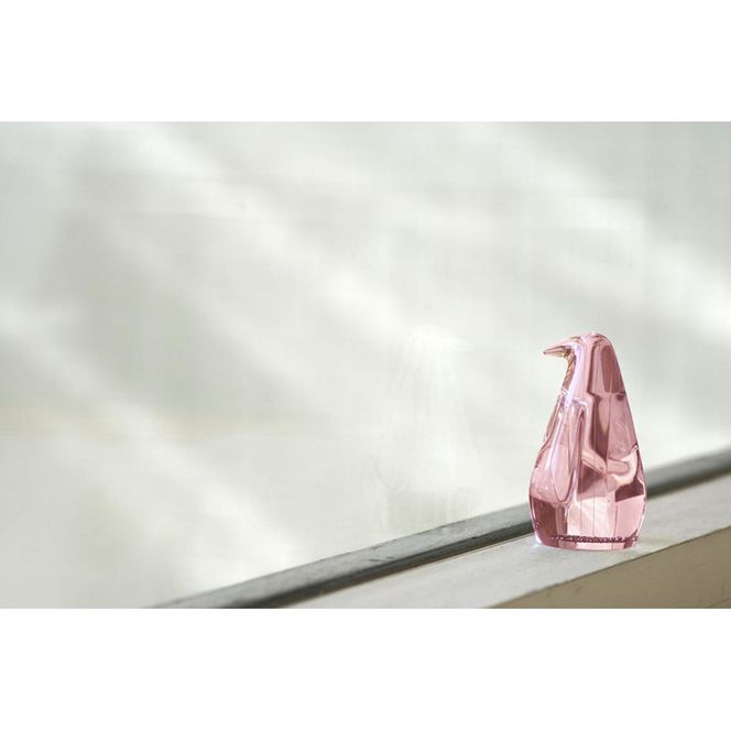 【世界初の全方位受光ソーラー】スフェラーペンギン＜ピンク＞［ 京都 世界初 太陽電池 スフェラ―パワー ペンギン ソーラー オブジェ かわいい 不思議 水槽用装飾品 ふるさと おしゃれ かっこいい 京都 通販 送料無料 ふるさと納税 ］  261009_B-TM12