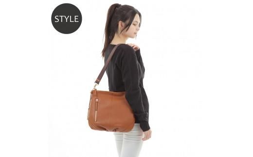 オリーブレザー　２WAYショルダーバッグ  クロ 372013_EN006VC05