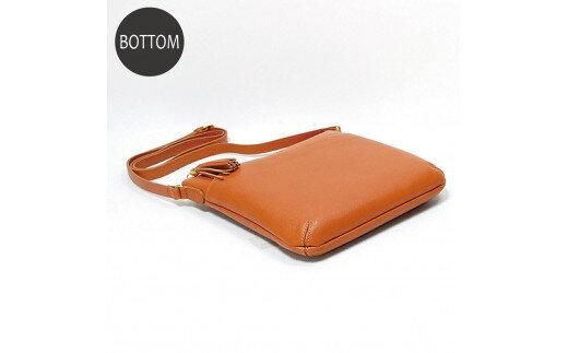 オリーブレザー 縦ショルダーバッグ　ブラック 372013_EN011VC02