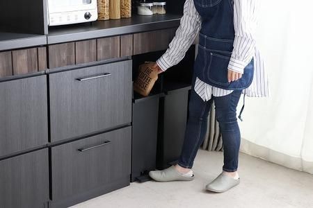 RESE 105KB D(板扉上台・ダスト下台) 【キッチンボード レンジ 食器棚 食器 キッチン 家具 国産 収納 台所収納 完成品】(H060648)