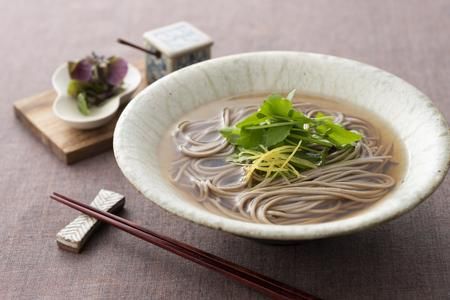 伊之助めんのそばづくしセット 【麺 のし お中元 お歳暮 贈り物 ギフト 食べ比べ 健康 無添加】(H019105)