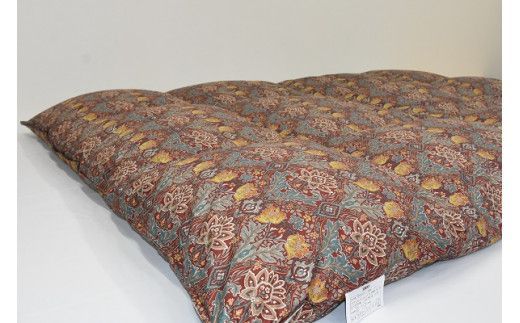 1Y1　２層式キルト羽毛掛けふとん　ポーランド産マザーホワイトグースダウン93％　色　ピンク系　柄おまかせ