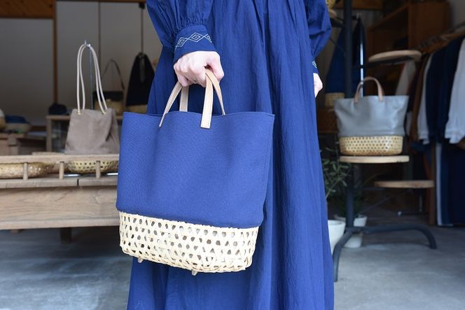 BB001-1　竹とキャンバスのカゴバッグ　ネイビー