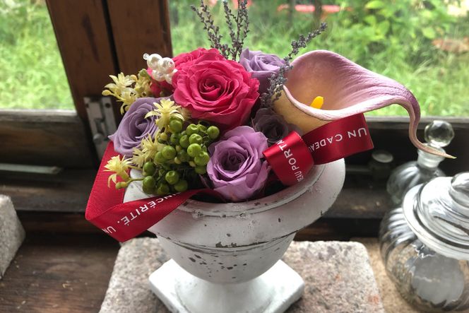 プリザーブドフラワー アレンジ 箱付 ボックス 花 長期 [littleprincess 石川県 宝達志水町 38600155]