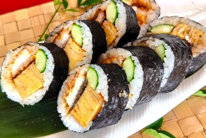 [H090] 料亭なか新の『うな玉巻き』