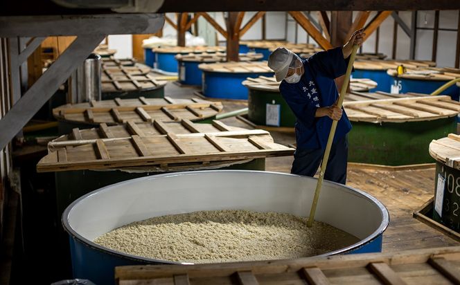 【業務用サイズ】本みりん九重櫻 18L缶 三河みりん発祥の醸造元 九重味淋 愛知県 大容量 みりん ミリン 味醂 三河 醸造のまち 碧南 国内産 水稲もち米 米こうじ 簡単プロの味に 本格米焼酎 全国酒類品評会 名誉大賞 受賞 調味料 料理 本格 厳選素材 H002-088