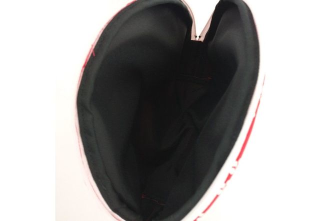 シルク・ちりめんポーチ（梅模様）赤　TR00013