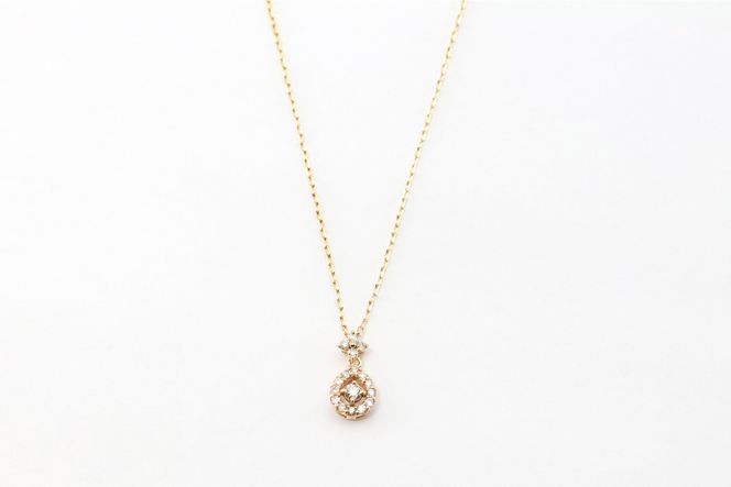 ペンダント K10YG ダイヤメレー数付 Islauth40 [Islauth 山梨県 韮崎市 20743198] アクセサリー ネックレス ジュエリー ダイヤ シンプル おしゃれ プレゼント ギフト 贈りもの 贈答