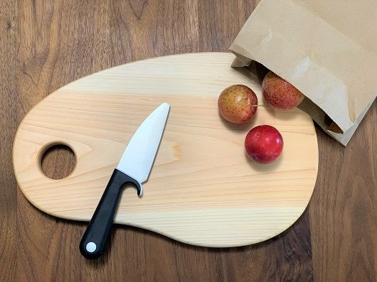 MORITOブランド　森のキッチンプレート＜丸みひのき＞　／カッティングボード　まな板　木皿　キッチンツール