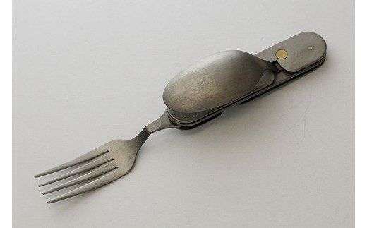 H20-11 チタニウム製スプーン・フォーク 引割（KC-526） ～アウトドア キャンプ カトラリー BBQ バーベキュー 食事 携帯 持ち運び チタン 軽い 便利 防災用品としても～