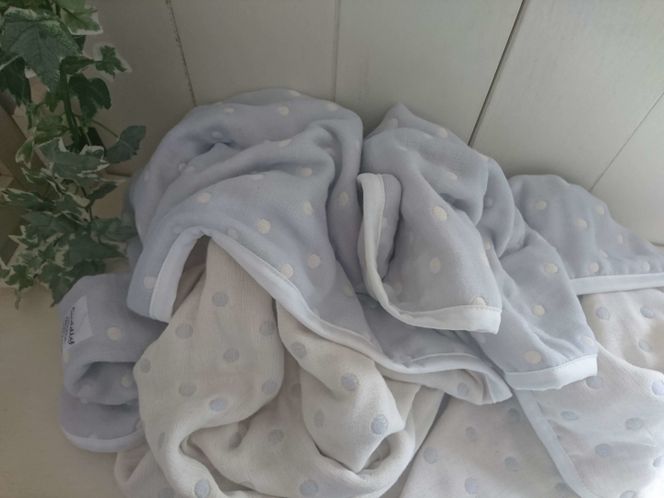 B-199 ハンドメイドのガーゼシングルハーフブランケットとハンカチ（シンプル）