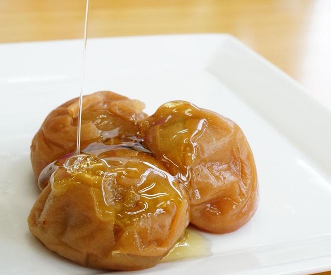 極低塩　紀州南高梅 つぶれ梅300g×4　T163