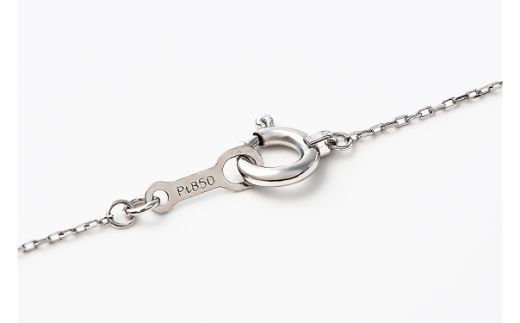 フラワーダイヤ ペンダント Ｐ5934DI-P2 ダイヤ プラチナ ジュエリーアクセサリー レディース ギフト 贈り物 プレゼント 記念日 ケース付 鑑定書 保証書 華奢ネックレス [C2201]