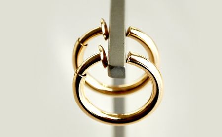 K18 イエローゴールド ピアスに見える 地金 イヤリング(直径15mm) 保証書付 KO-0013 SWAD010