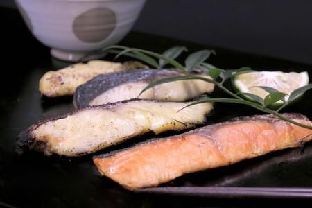 魚屋さんのこだわり西京漬けセット(4種類12切) 【味噌漬け 銀ダラ 鮭 カラスカレイ サワラ 脂がのった】(H071120)