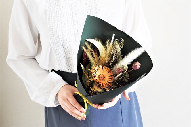 【ギフトにおすすめ】ドライフラワーブーケ ＆ こだわり自家焙煎珈琲３種 ギフト 贈り物 大切な人 花束 ドライフラワー コーヒー ドリップ H143-019