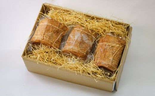 ほっぺが落ちる幸せの味！ 筑豊らーめん お店の絶品 焼豚 3個 セット 計810g