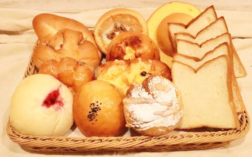 R5-877．sakura ville 生食パンと人気パン詰め合わせセット