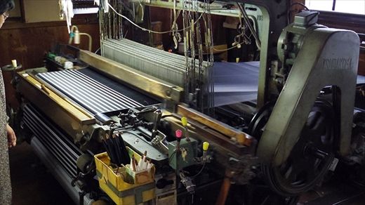 郡内織物「富士桜工房」シルクネクタイ 編籠目 藍生鼠 FAA1017