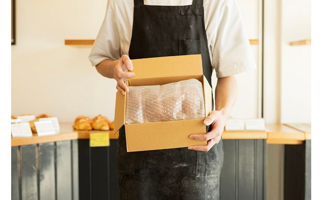 異なる6種の食パンを毎月1本お届け食パン6ヶ月コースH087-010