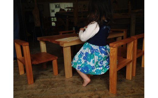 E1003こども椅子　３脚