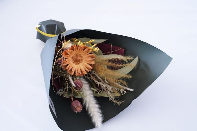 【ギフトにおすすめ】ドライフラワーブーケ ＆ こだわり自家焙煎珈琲３種 ギフト 贈り物 大切な人 花束 ドライフラワー コーヒー ドリップ H143-019