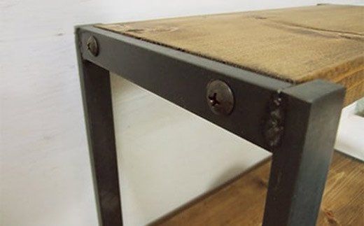 無垢材 アイアンシェルフ 2段 Mサイズ [新星金属製作所 大阪府 守口市 20940959] リビング 玄関 靴箱 シェルフ 本棚 子供部屋 トイレ インテリア 収納