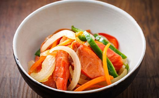 鮭とばの 酢漬け 340g×6個セット ピクルド サケトバ | 国産 北海道産 さけとば 秋 鮭トバ 鮭 トバ さけ サケ シャケ 冷凍 調理済み 一人暮らし セット おかず 魚介類 海鮮 絶品 人気 笹谷商店 直営 釧之助本店 高級 北海道 釧路町 釧路超 特産品 121-1920-256