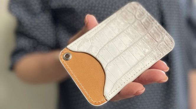 本物を日常に《ヒマラヤクロコダイルのパスケース》BT-6