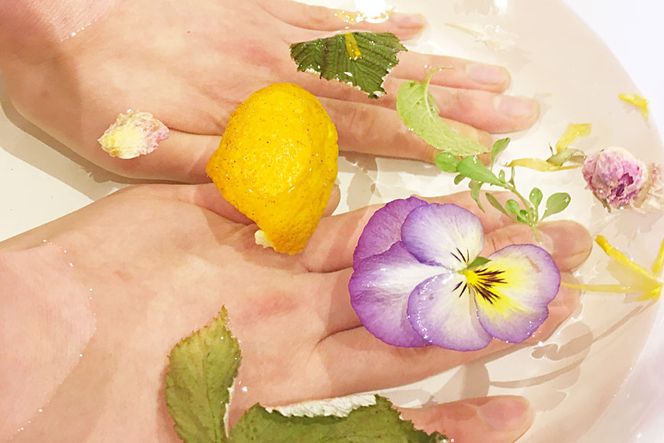 【ハーブ満喫コース】ハーバルハンドバス体験チケット（2名様分） [ハーバルヘルスケアトレーナーの会 みちくさ 長野県 池田町 48110079]